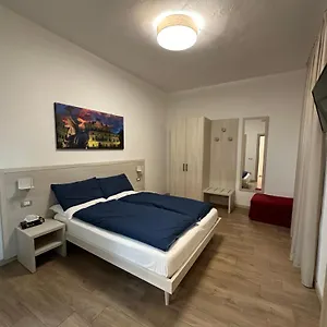 Residenza Pezzani Maison d'hôtes